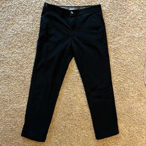 Sonoma black flex wear straight leg pants. Great for concert season.
